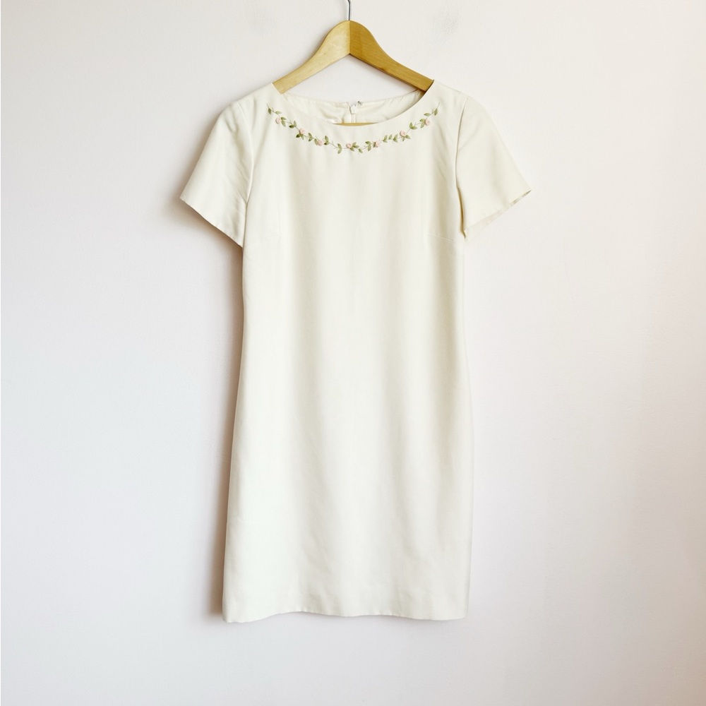Vintage Silk Fitted Short Sleeve Dress with Rosebud Garland Collar